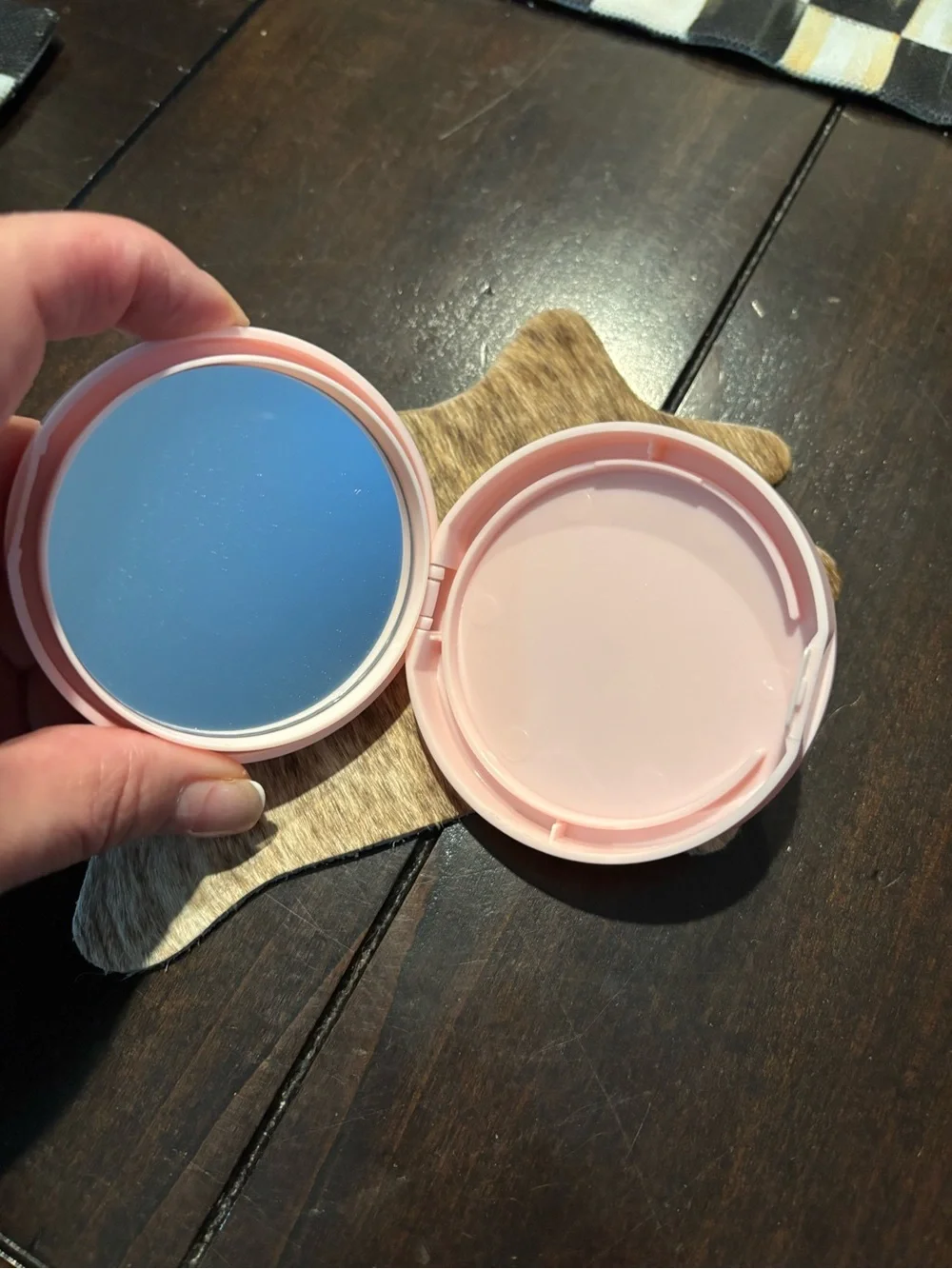 KVD Beauty (K. Voss) Translucent Setting Powder - Light Pink
